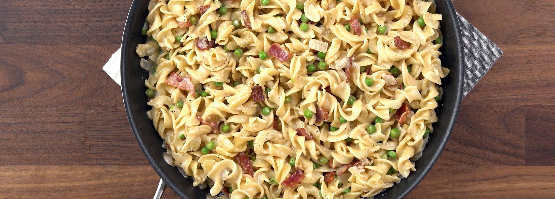 rp_One-PotCreamyNoodles_with_BaconAndPeas